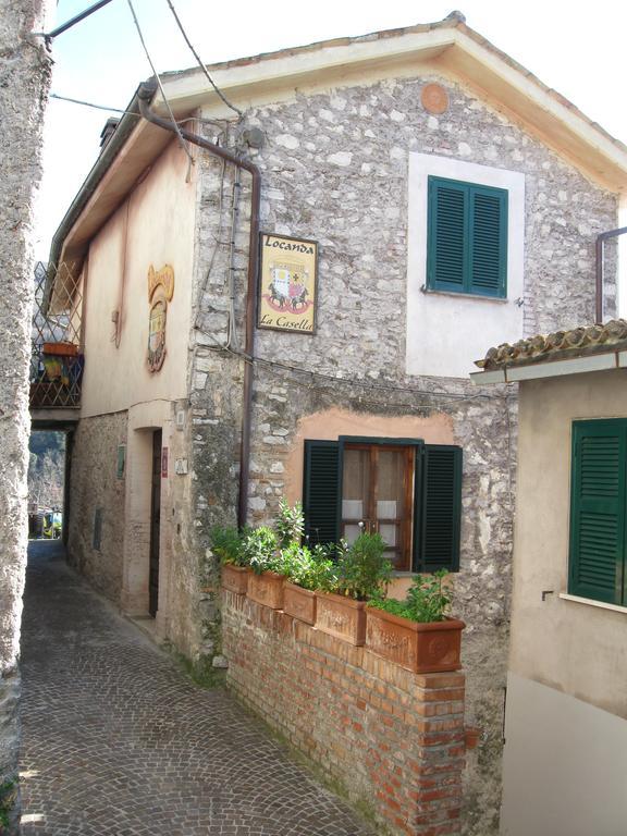 Locanda Della Casella Cineto Romano Exterior photo