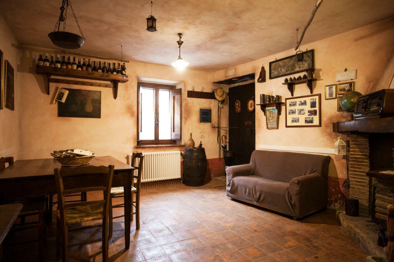Locanda Della Casella Cineto Romano Exterior photo
